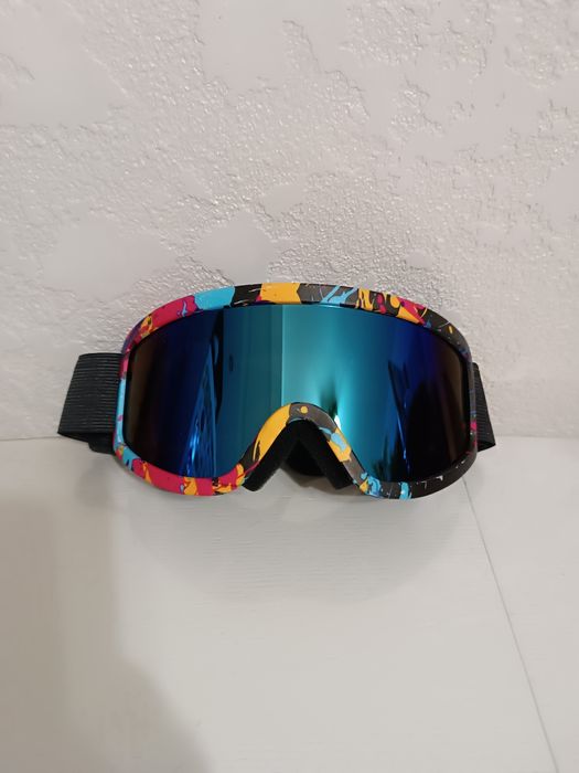 Окуляри гірськолижні/лижна маска
Нові