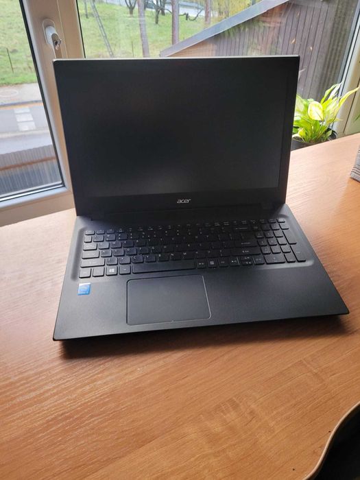 Laptop ACER travelmate P257-M i3-5005U 4GB