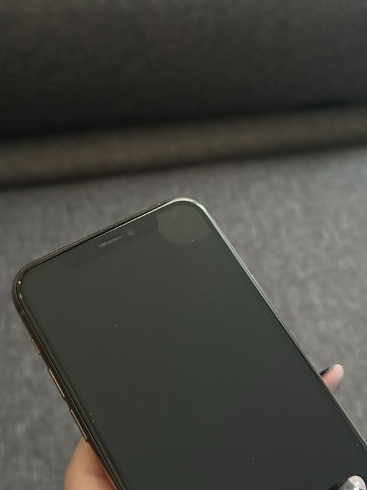 IPhone  11 Pro.