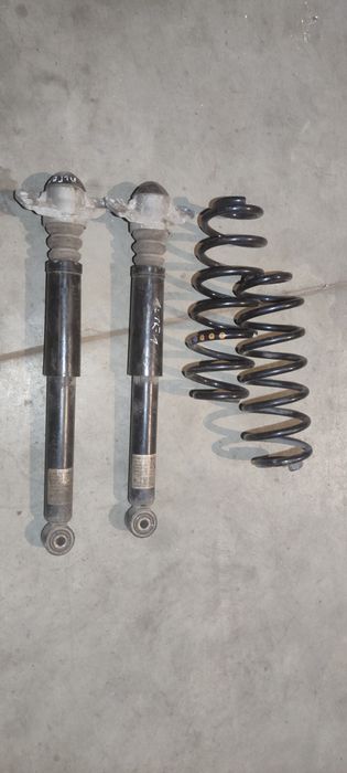 Seat Altea, altea XL amortyzatory plus sprężyny tył tylne KOMPLET