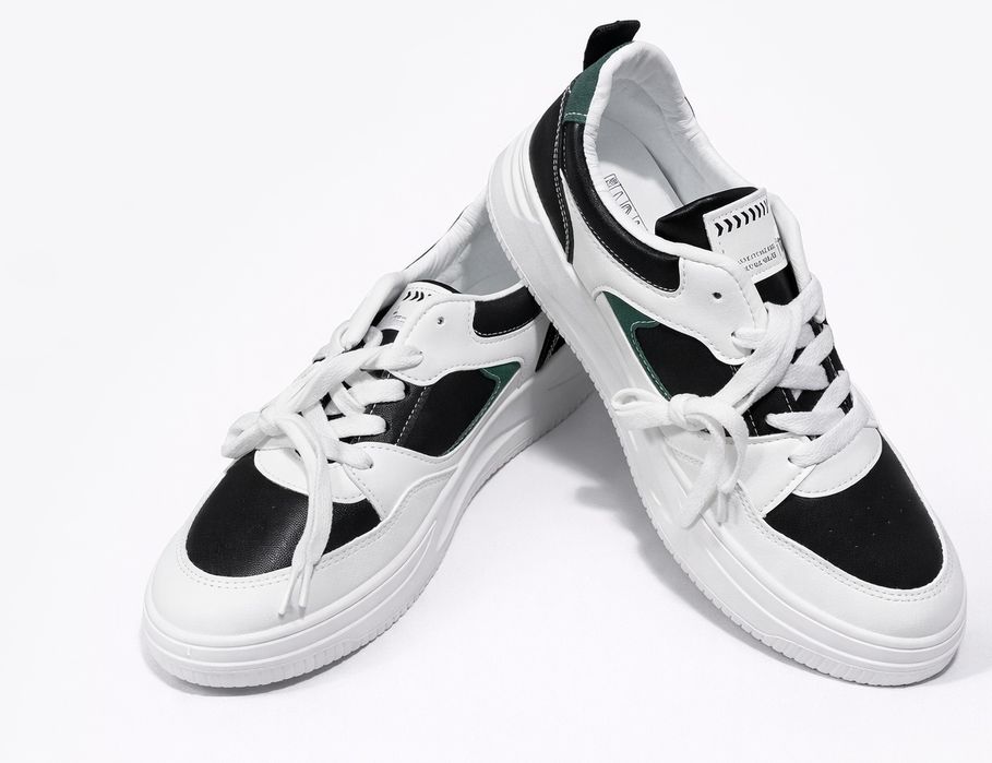 Trampki adidasy sneakersy sportowe sznurówki niska cholewka r.43 C.P.2
