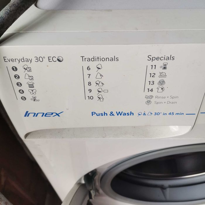Máquina de Lavar Roupa Indesit BWE 81496X – 8 kg