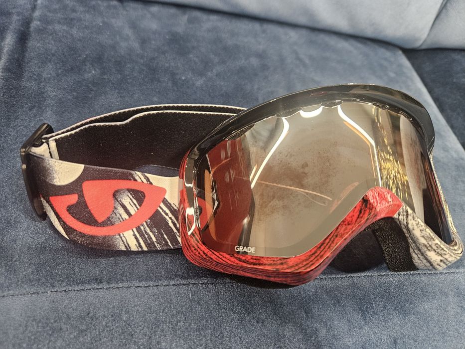 Kask narciarski 51-53cm dziecięcy jak nowy + gogle