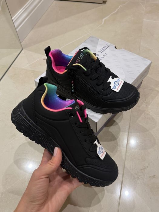Кросівки Skechers 33.5