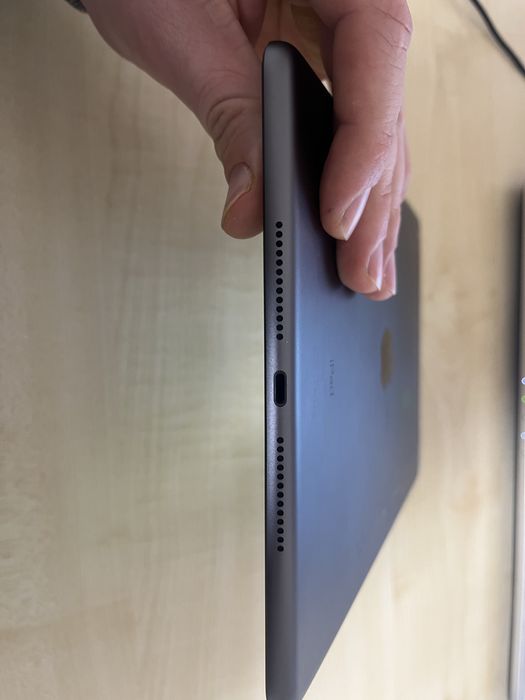 Продам iPad A2198 MDM