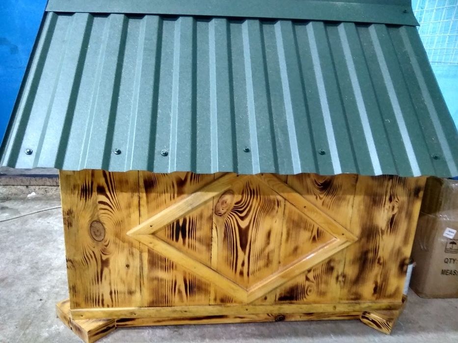 Собача будка  дерев'яна