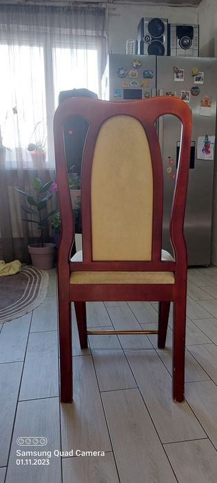 Продам 6 стільців