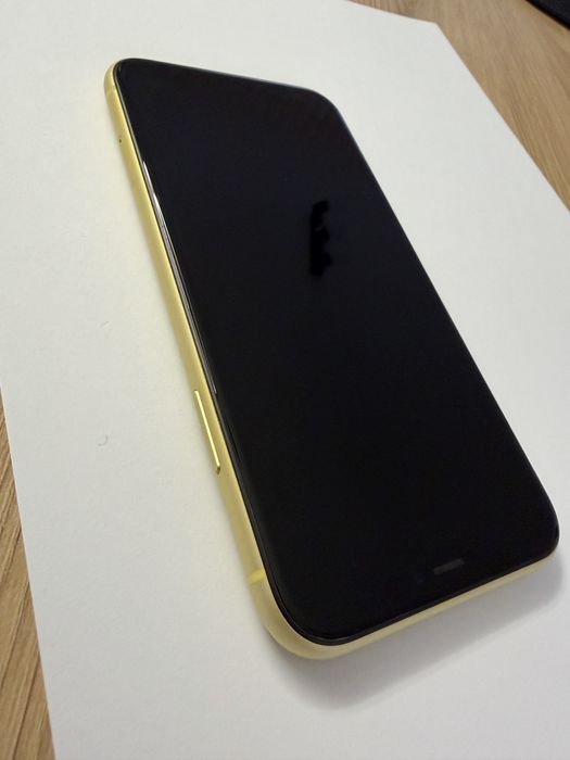 iPhone 11 stan b.dobry 64GB