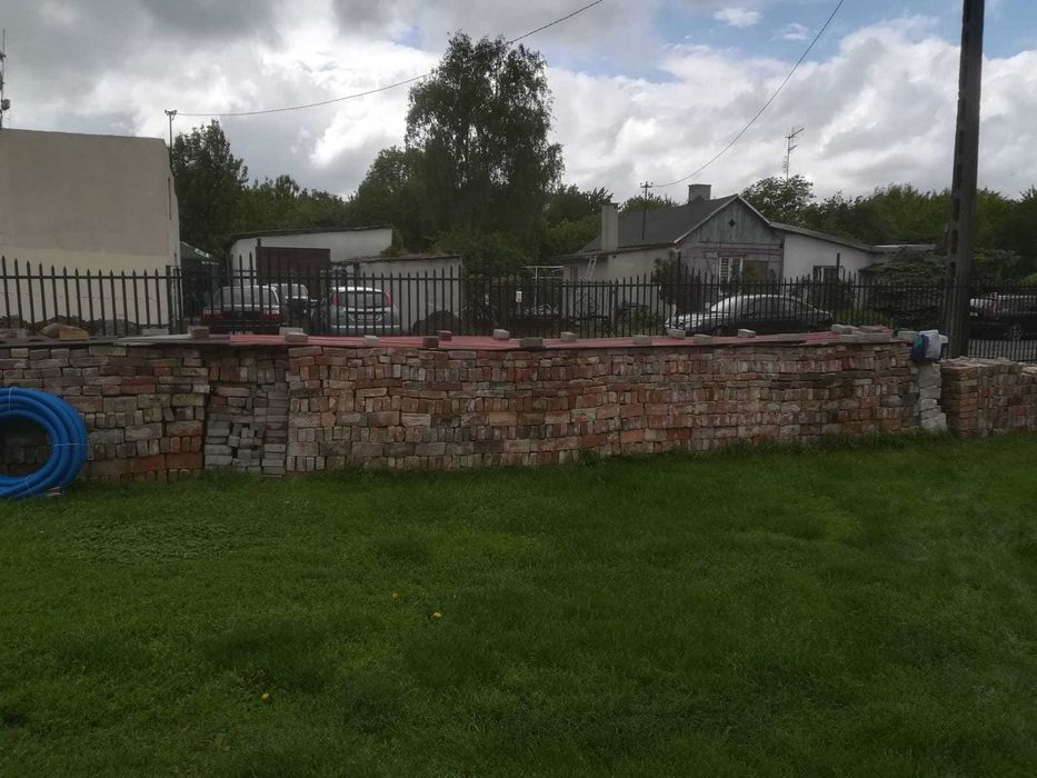 stara cegła rozbiórkowa