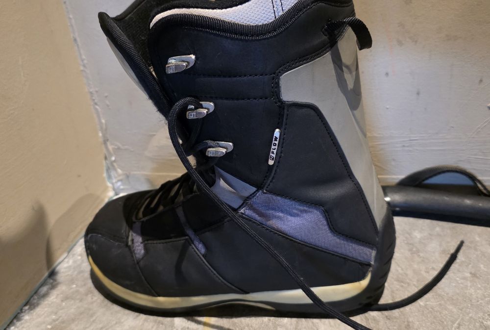 Flow buty snowboardowe rozmiar 39