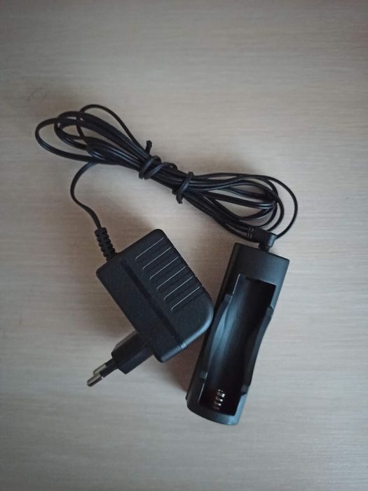 Зарядное для аккумулятора 18650