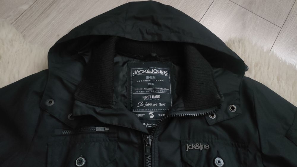 Czarna kurtka przejściowa męska Jack&Jones, r. S