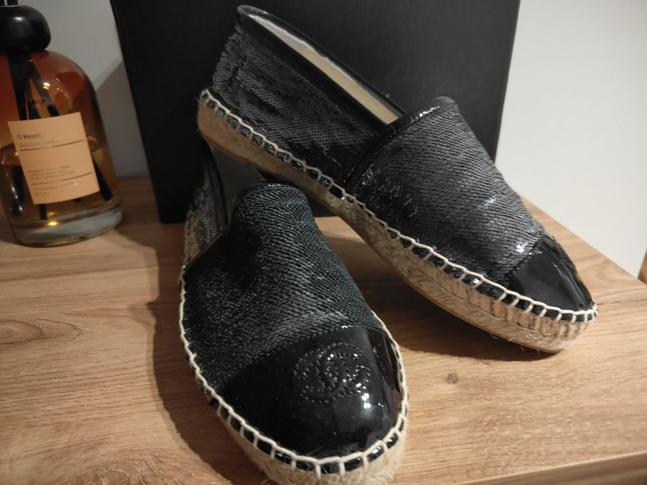 Piękne espadryle CC Chanel