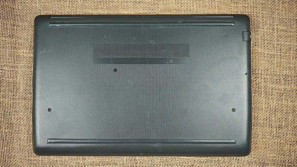 Laptop HP 250 G7 8/238GB 15,6" Intel Pentium 4417U P06GLC