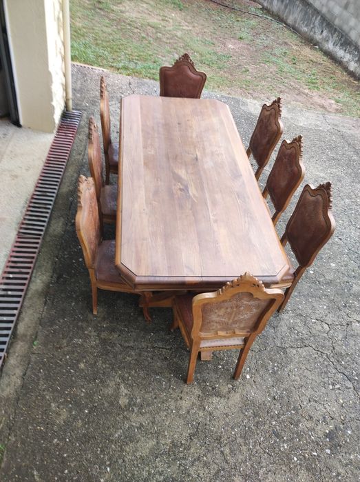 Mesa Castanho Maciço
