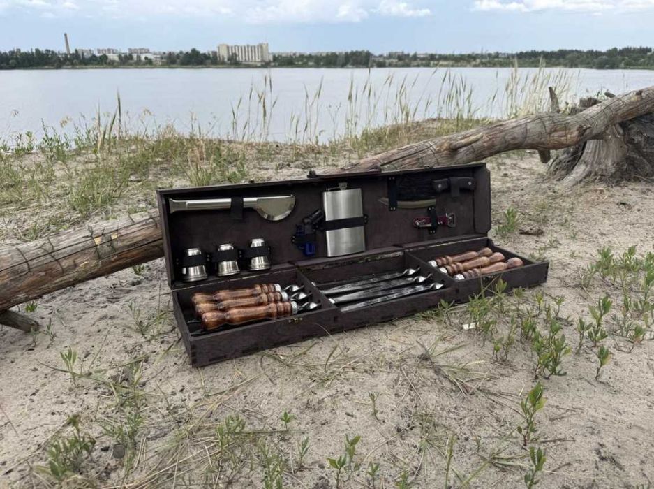 Набір шампурів в кейсі на подарунок! Ручна робота! Супер якість!