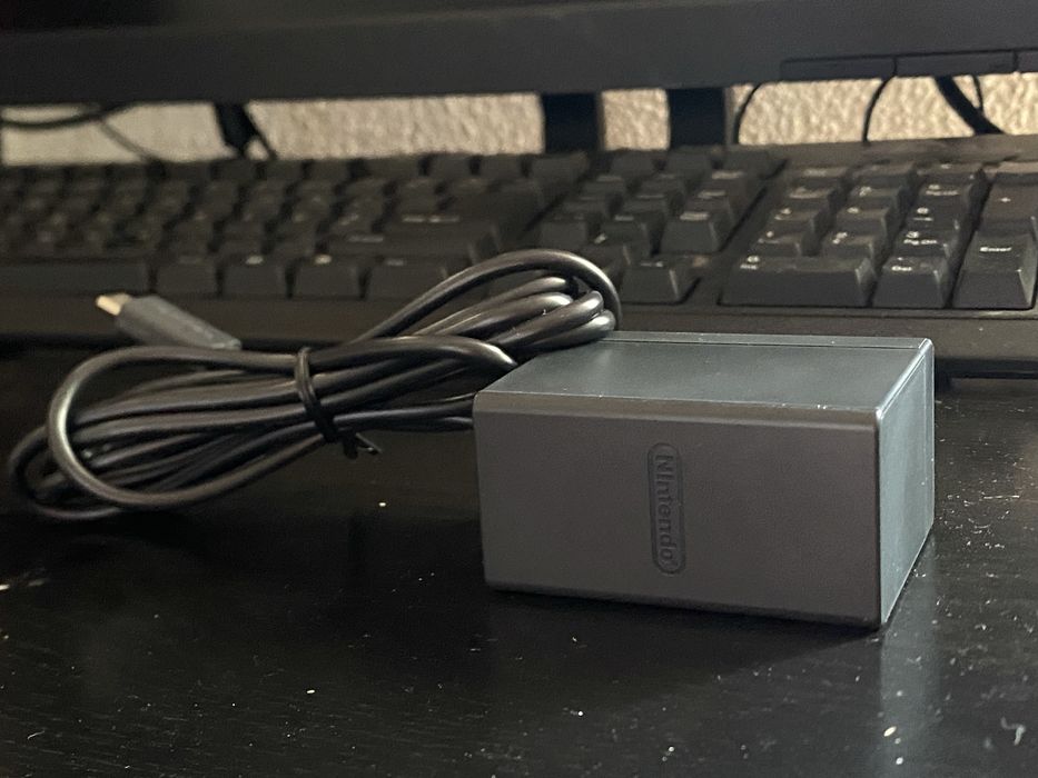 Nintendo Switch Lite c/ jogo