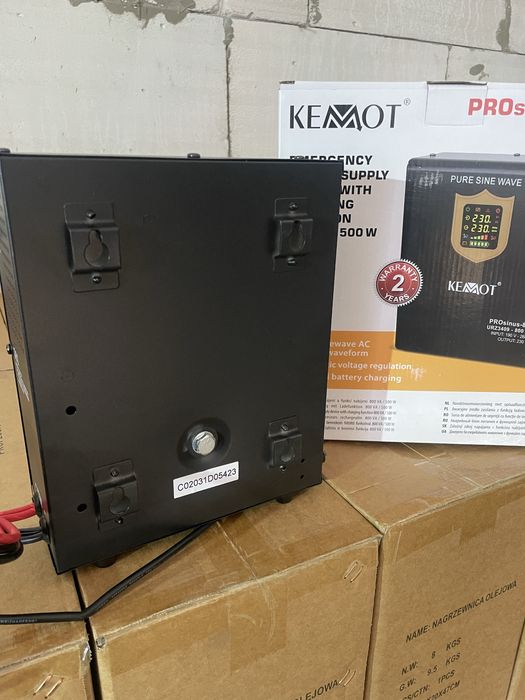 Джерело безперебійного живлення (ДБЖ) KEMOT PROsinus-800, 800VA/500W
