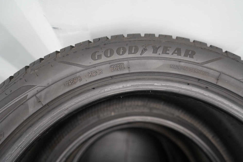 Opony zimowe Goodyear UltraGrip 225/50 R18