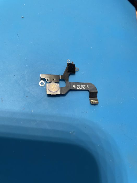 Деталі iphone 12 розбор