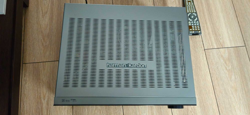 Harman Kardon AVR 132 Amplituner