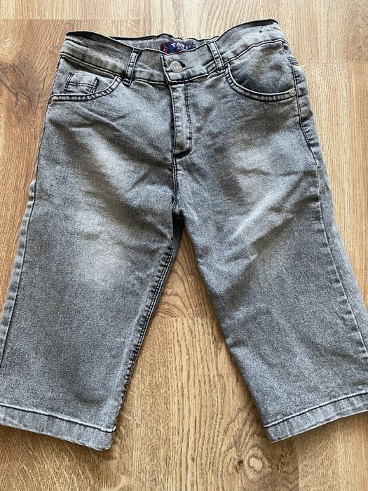 Джинсовые шорты