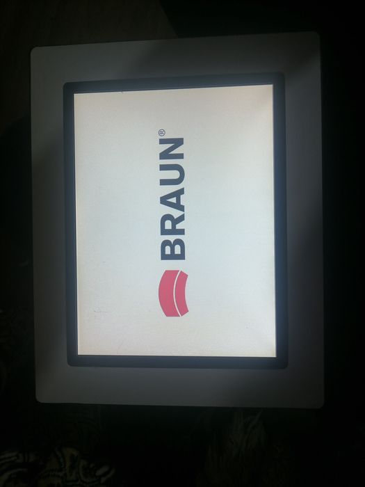 Цифровая фоторамка braun df 850