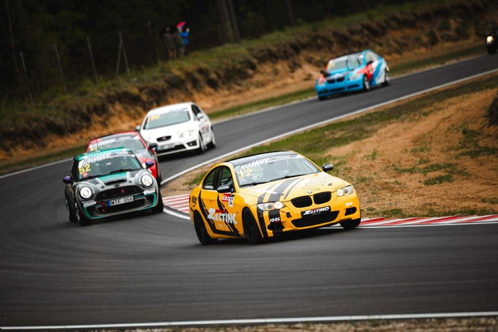 2x BMW E92 325i Cup | WSMP | KJS | Time Attack | Track Day | Nurburgring