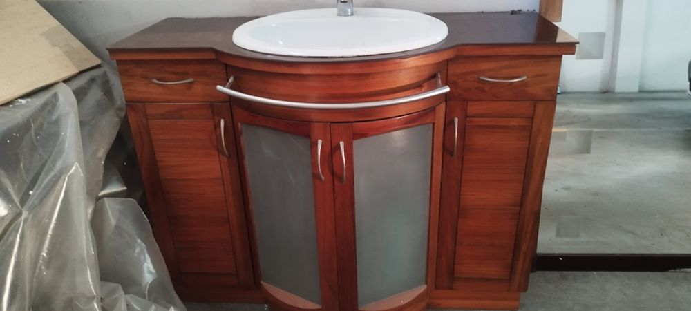 Móvel para casa de banho