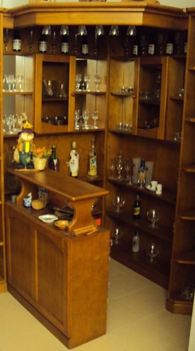 Móvel Bar de sala em pinho mel