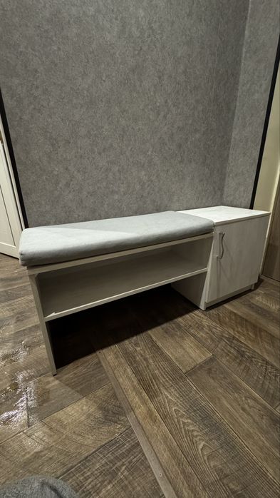 тумба для обуви.