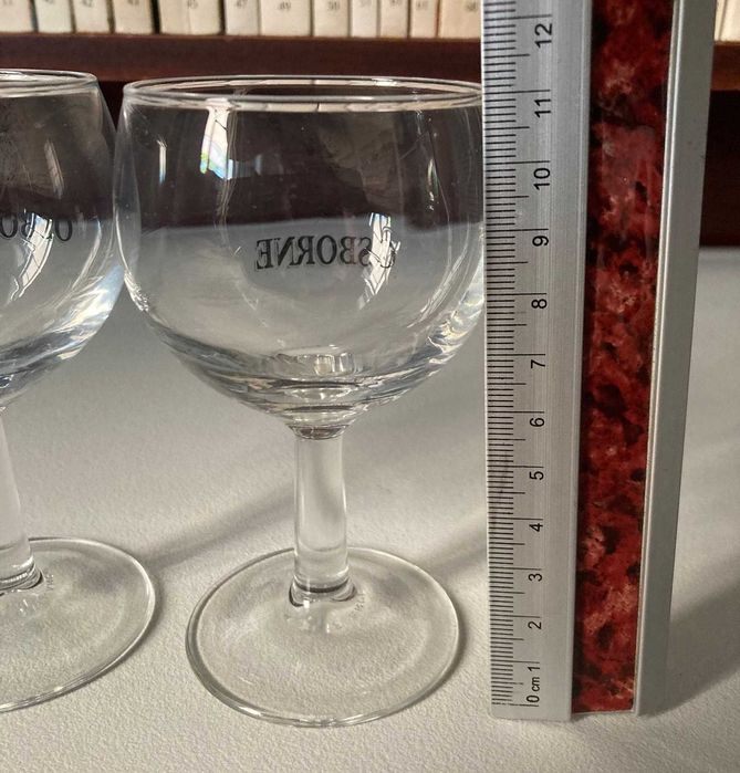 2 Copos de Brandy Osborne