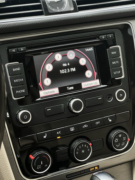 Volkswagen PASSAT 2014