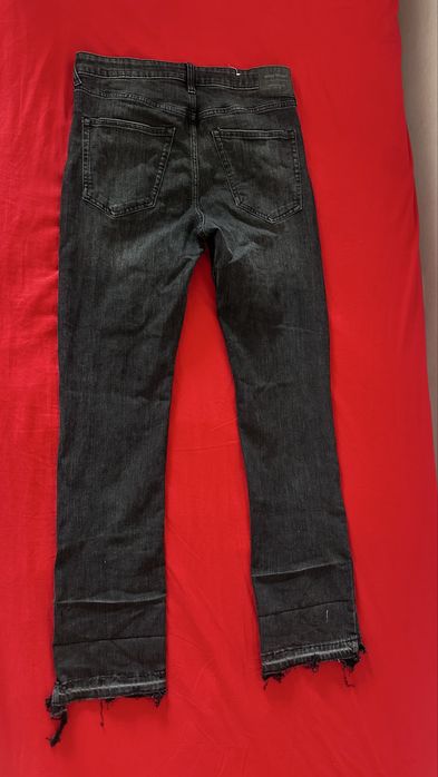 Calça flare preta da C&A