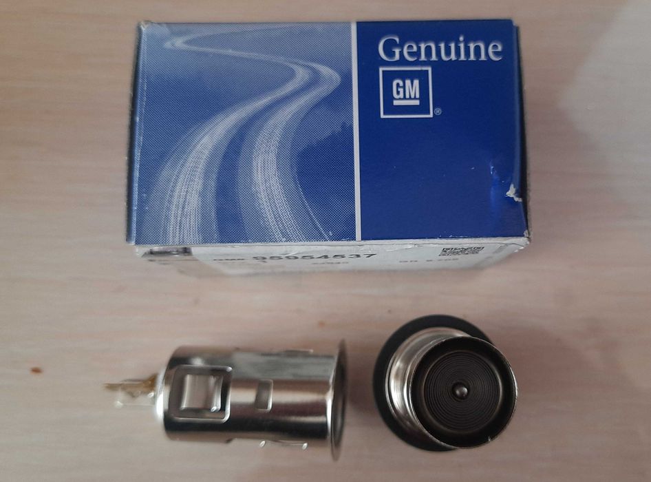 Прикурювач прикуриватель GM 95954537 Ланос, Матіз, Нексія (оригінал)