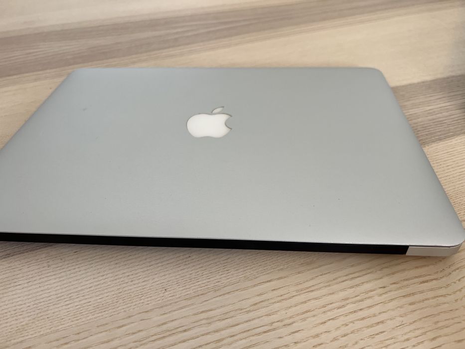 MacBook Air 13-inch, 2014 Available for Immediate Delivery64740454771074124