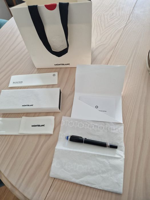 Caneta Montblanc Starwalker nova