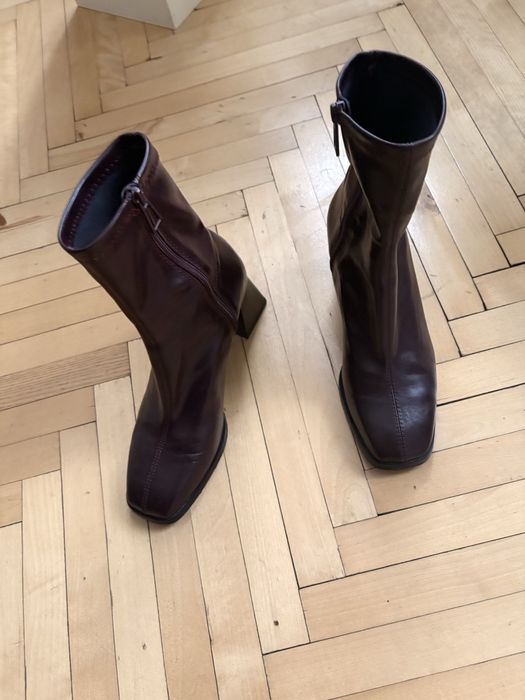 Черевички Stradivarius, 38 розмір темно вишневого кольору