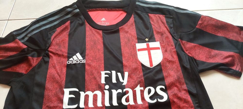 camisola do AC Milan