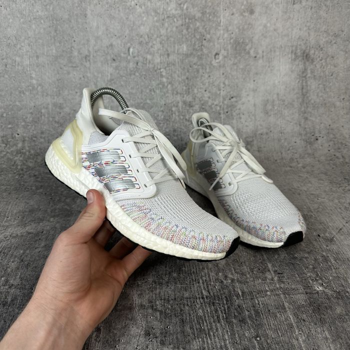 Жіночі Спортивні Кросівки Adidas Ultraboost 20