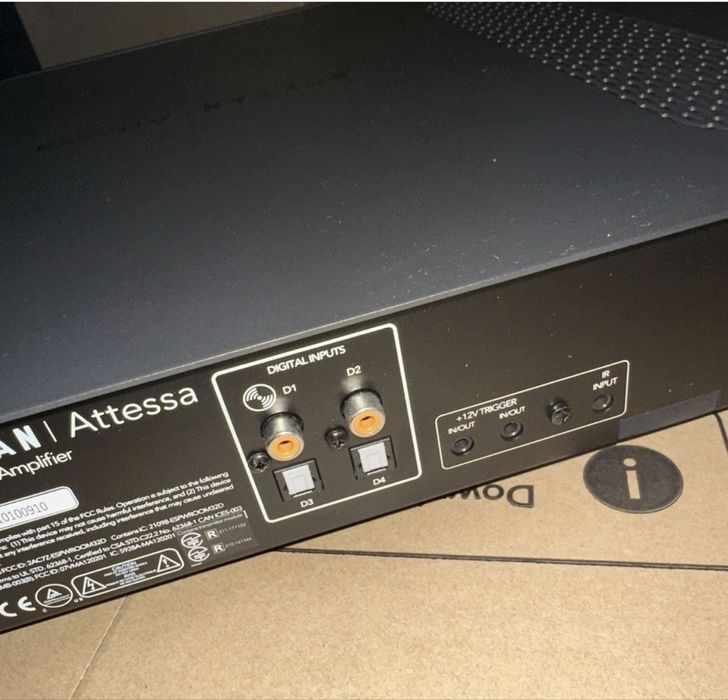 Wzmacniacz Roksan attessa pilot karton