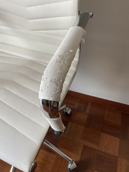 Cadeira de Escritorio como NOVA