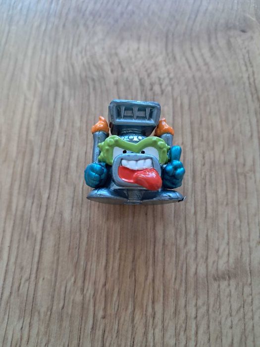 Zestaw Super Things (ZINGS) "Speed Patrol" (puszka + 5 figurek)