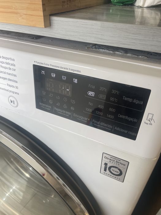 Máquina de Lavar Roupa LG 9kg - Inverter Direct Drive (TurboWash & Steam)