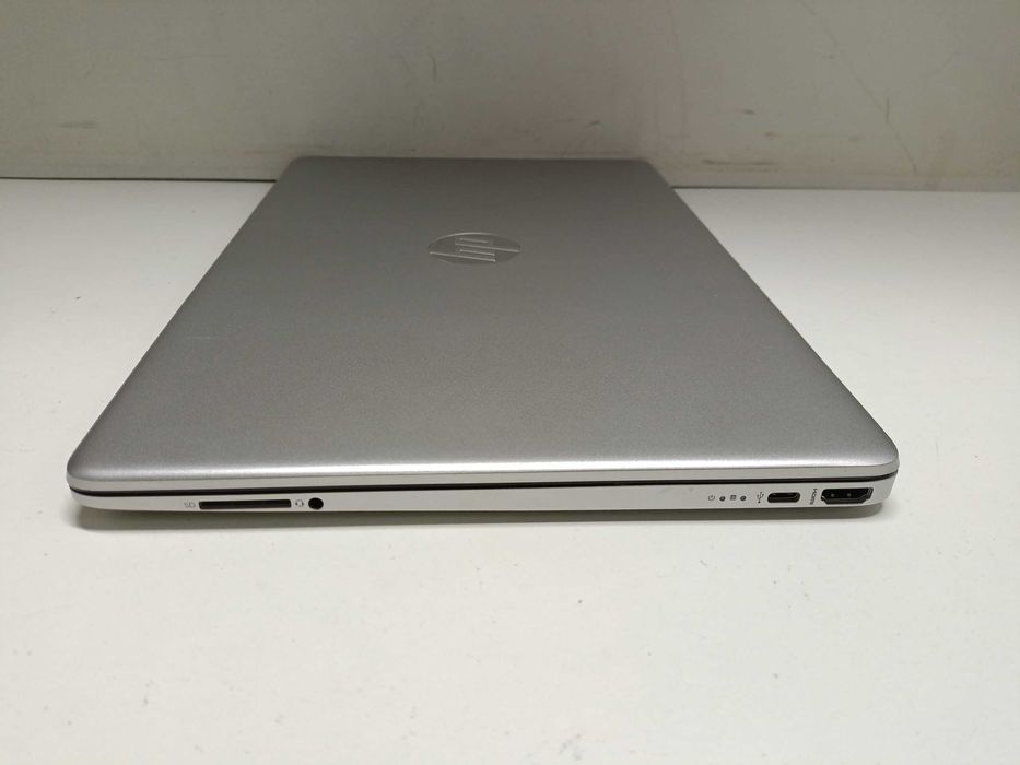 Ноутбук HP 15.6" Ryzen 3 3250U 8Gb 128Gb SSD Radeon Гарний стан