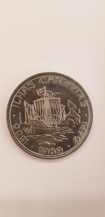 Portuguese 100 Escudos Coin