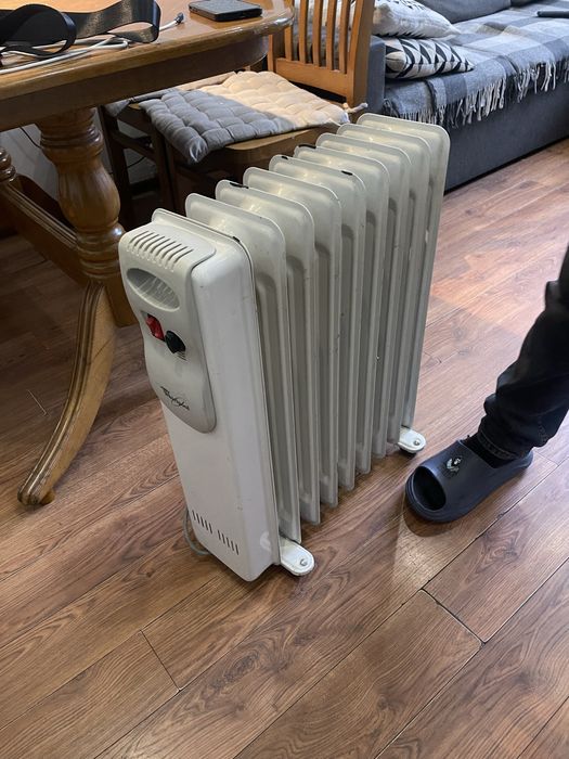 Обігрівач масляний Whirpool 2000W