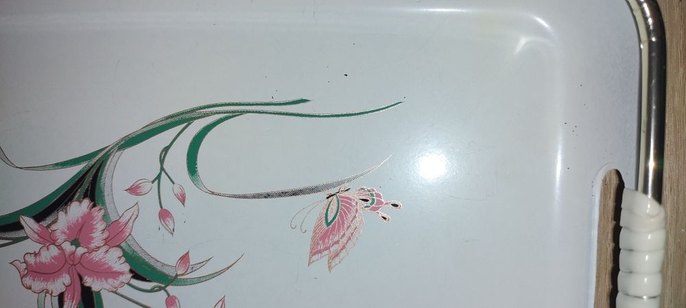 Niewielka taca, stabilna