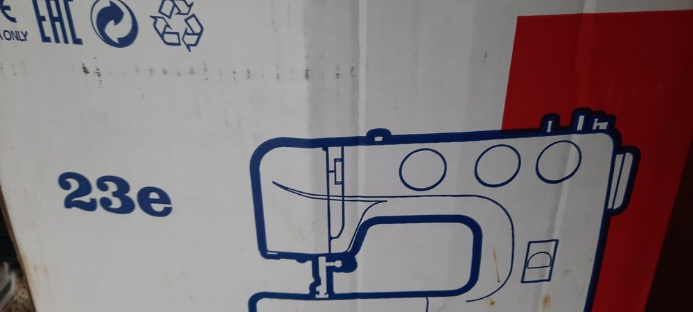 Машинка швейна Janome 23e