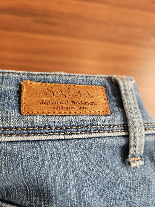 Calças salsa push-up